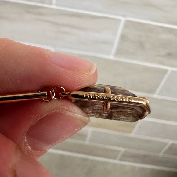 Kendra Scott Charmian Earrings - Picture 6 of 6